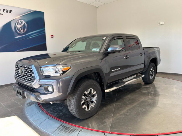 Certified 2020 Toyota Tacoma TRD Off-Road AWD/4WD image 3