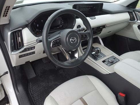 Used 2024 MAZDA CX-90 Plug-In Hybrid w/ Premium Plus AWD/4WD image 9