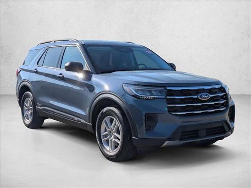 New 2026 Ford Explorer Active AWD/4WD image 7