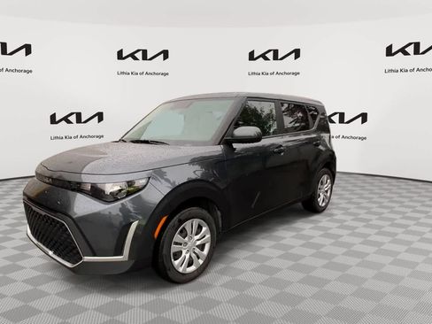 Certified 2025 Kia Soul LX FWD image 4