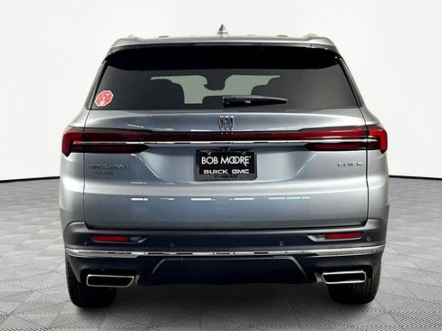 New 2026 Buick Enclave Preferred image 4