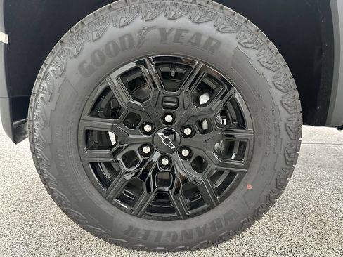 New 2026 Chevrolet Colorado Trail Boss AWD/4WD image 15