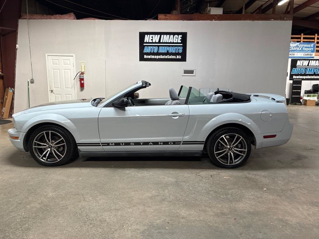 Used 2005 Ford Mustang Premium RWD image 8