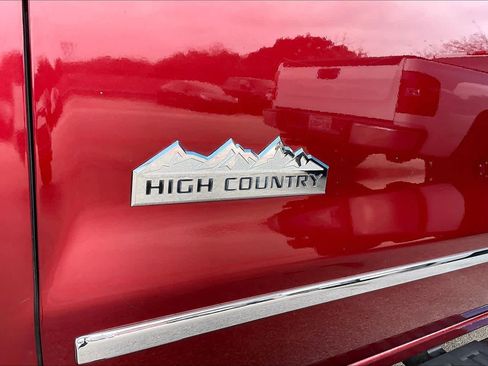 Used 2017 Chevrolet Silverado 1500 High Country image 9