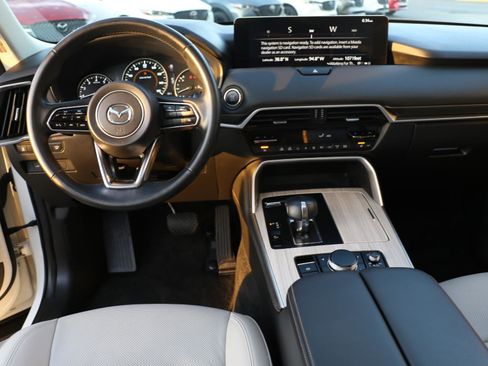 Certified 2025 MAZDA CX-90 3.3 Turbo w/ Preferred Package image 12