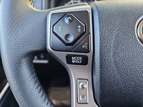 Certified 2022 Toyota 4Runner SR5 Premium AWD/4WD image 11