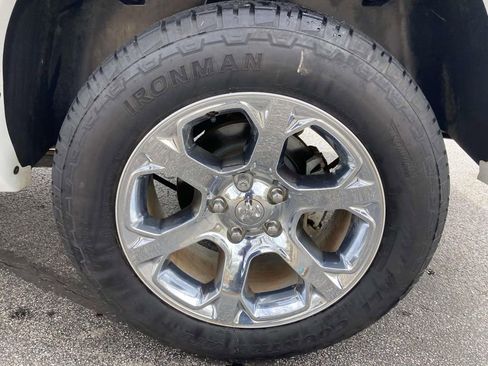 Used 2016 RAM 1500 Laramie w/ Convenience Group image 7