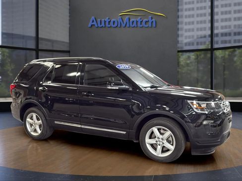 Used 2019 Ford Explorer XLT w/ Equipment Group 201A image 12