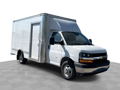 New 2024 Chevrolet Express 3500 w/ Power Convenience Package