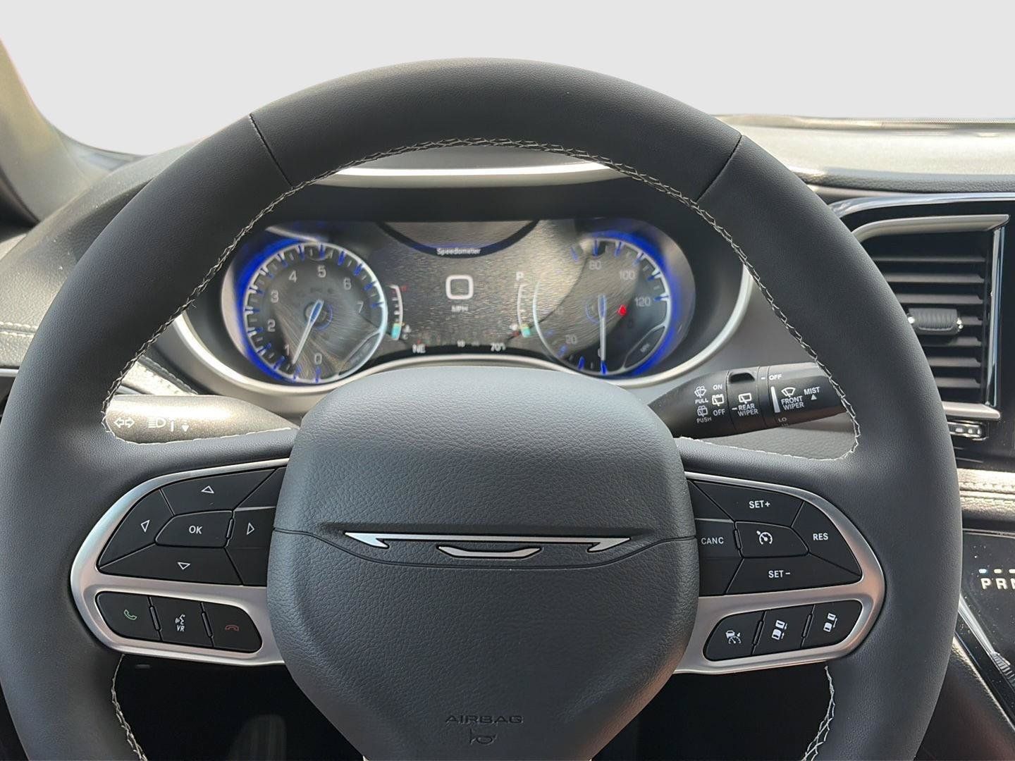 New 2027 Chrysler Pacifica Select AWD/4WD image 12