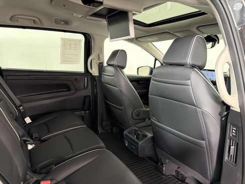 Used 2025 Honda Odyssey Elite image 30