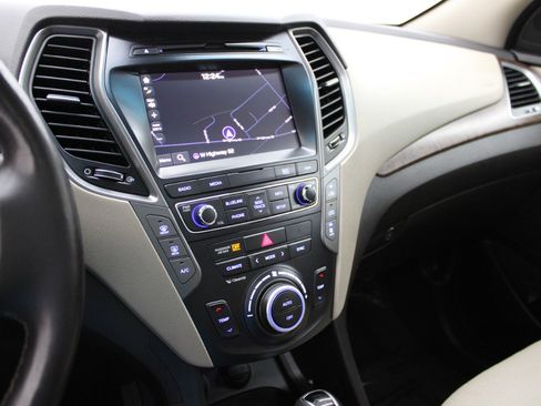 Used 2018 Hyundai Santa Fe Limited FWD image 26