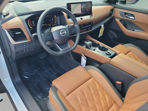 New 2026 Nissan Rogue Platinum image 18