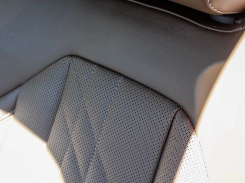 Used 2025 BMW X3 xDrive30i w/ Premium Package image 24