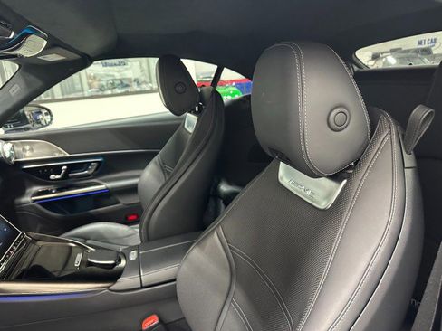 Used 2022 Mercedes-Benz SL 55 AMG 4MATIC image 28