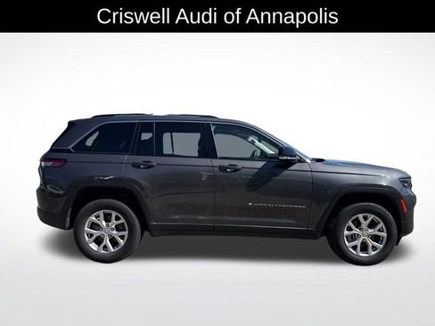 Used 2022 Jeep Grand Cherokee Limited image 8