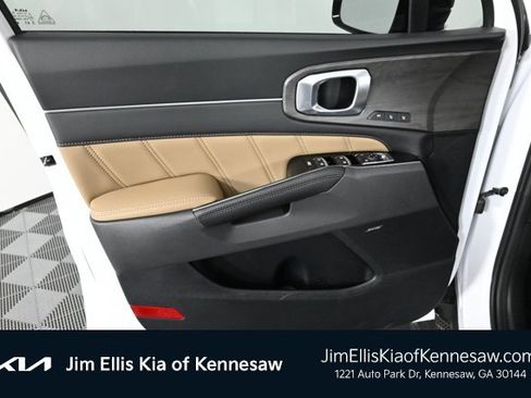 Certified 2024 Kia Sorento SX Prestige w/ Olive Brown Leather Package image 21
