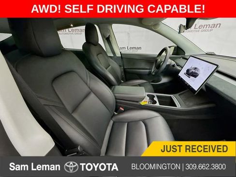 Used 2022 Tesla Model Y Long Range image 27