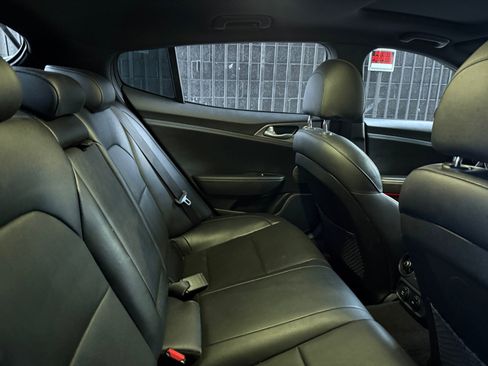Used 2019 Kia Stinger GT1 image 15