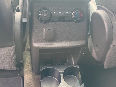 Used 2013 Ford Explorer XLT image 14