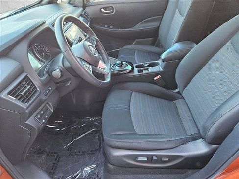 Used 2022 Nissan Leaf SV w/ SV Technology Package image 14