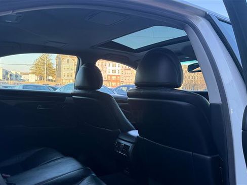 Used 2013 Lexus LS 460 w/ Comfort Pkg image 13