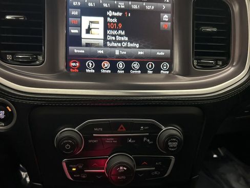 Used 2019 Dodge Charger R/T w/ Plus Group image 50