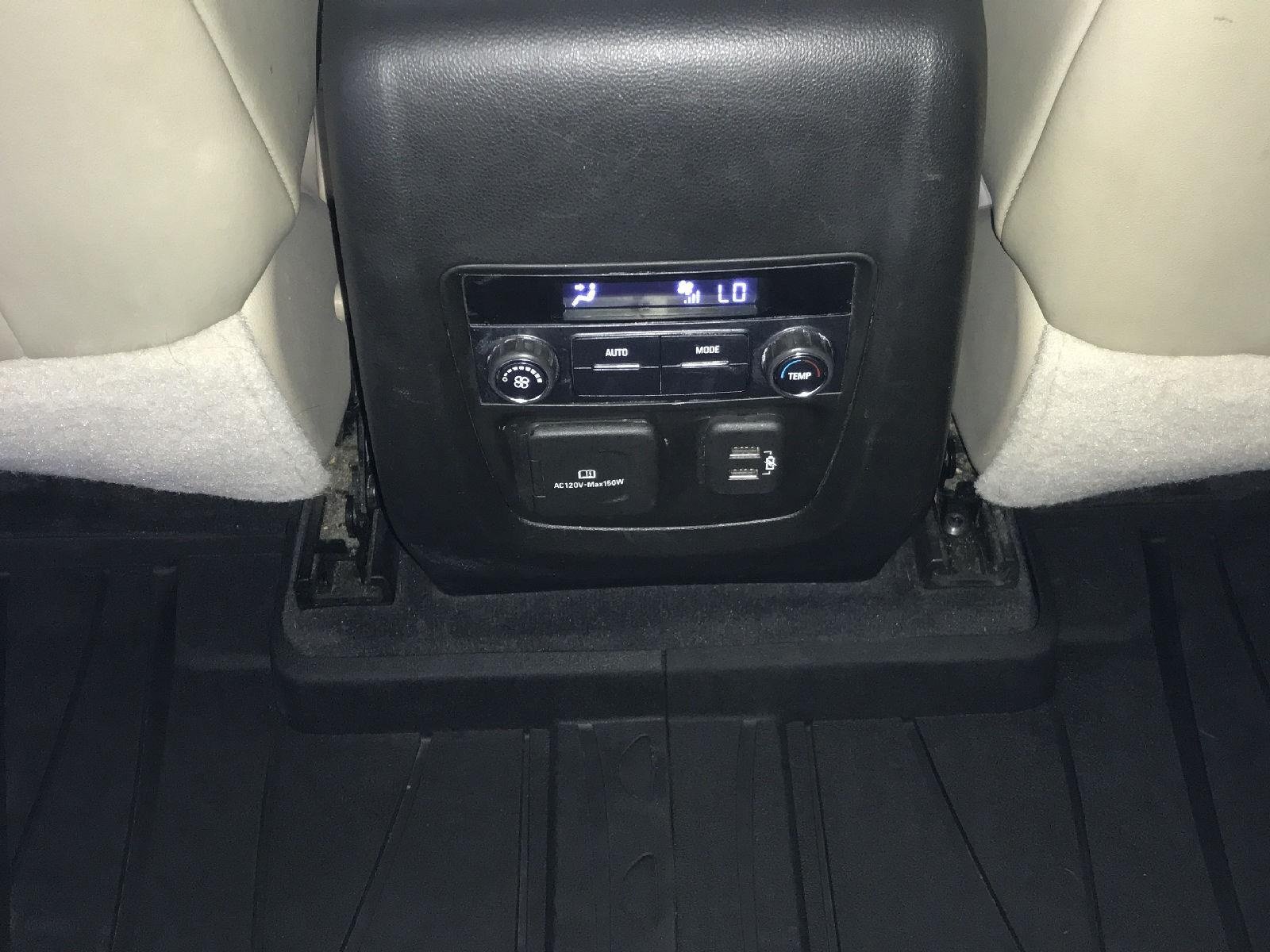 Used 2020 Buick Enclave Essence w/ Sound and Sites Package AWD/4WD image 16
