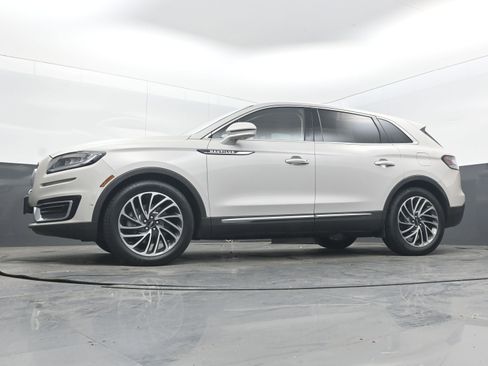Used 2019 Lincoln Nautilus Reserve FWD image 21