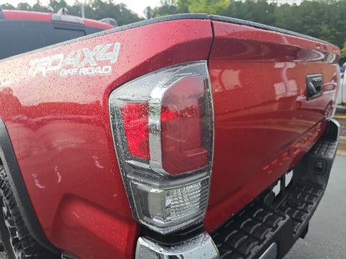 Used 2023 Toyota Tacoma TRD Off-Road AWD/4WD image 33