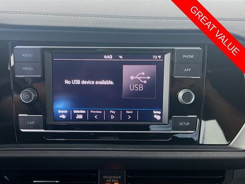 Used 2019 Volkswagen Jetta R-Line FWD image 14