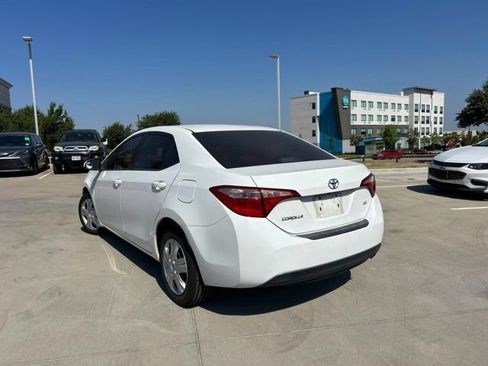 Used 2017 Toyota Corolla LE w/ Carpet Mat Package (TMS) FWD image 5