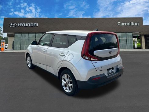 Used 2020 Kia Soul S image 7