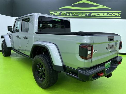 Used 2020 Jeep Gladiator Rubicon w/ Advanced Safety Group AWD/4WD image 7