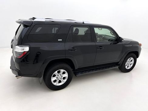 Used 2018 Toyota 4Runner SR5 Premium AWD/4WD image 6