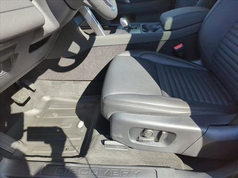 Certified 2024 Land Rover Discovery Sport S image 4