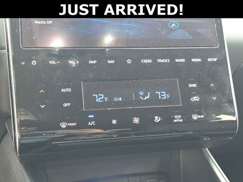 Certified 2024 Hyundai Tucson Limited AWD/4WD image 22