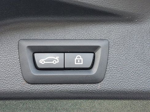 Certified 2022 BMW X5 xDrive40i w/ M Sport Package image 36