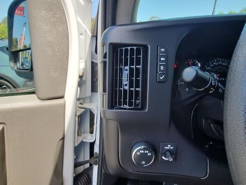 Used 2025 Chevrolet Express 2500 w/ Driver Convenience Package RWD image 16