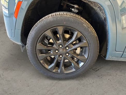 New 2026 Jeep Grand Cherokee L Limited image 15