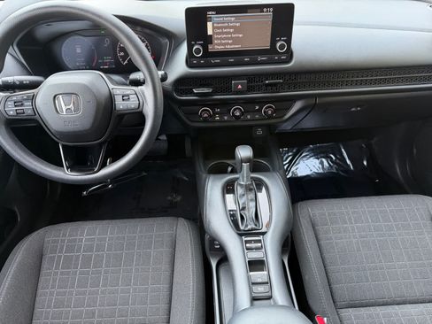 Used 2025 Honda HR-V LX image 6