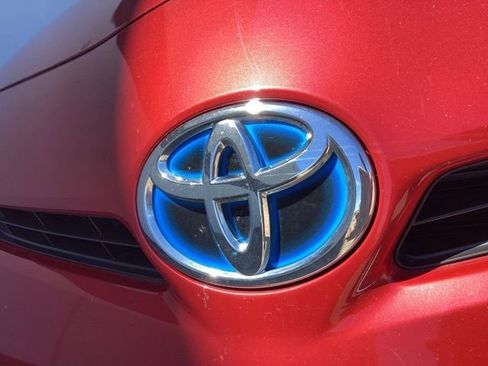 Used 2015 Toyota Prius Two FWD image 4