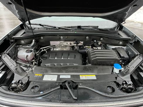 Used 2025 Volkswagen Atlas SE image 22