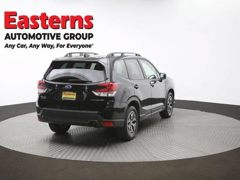 Used 2022 Subaru Forester Premium AWD/4WD image 43