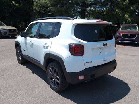 Used 2021 Jeep Renegade Latitude w/ Luxury Group II AWD/4WD image 10