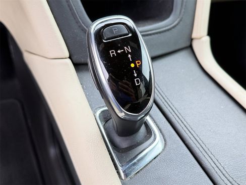 Used 2019 Cadillac XT5 Luxury image 21