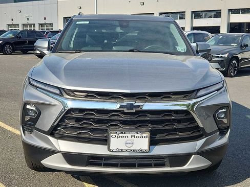 Used 2023 Chevrolet Blazer LT AWD/4WD image 2