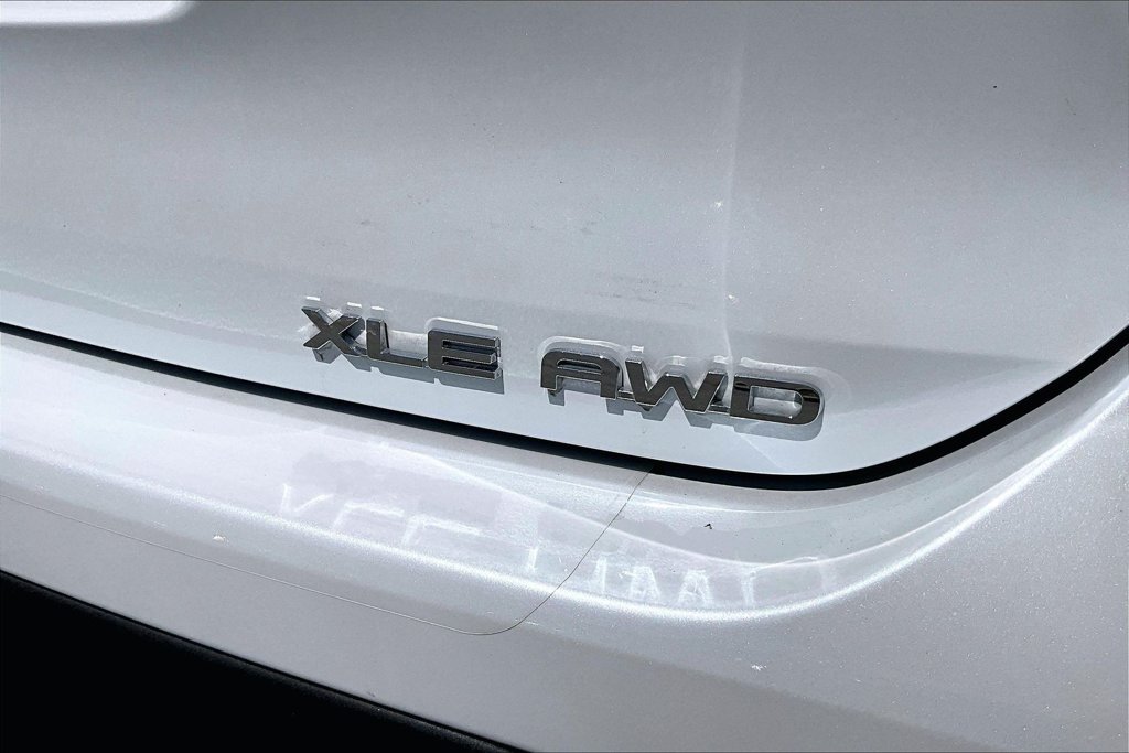 Certified 2026 Toyota Highlander XLE AWD/4WD image 24