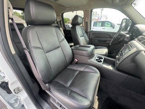 Used 2014 GMC Sierra 2500 SLT w/ SLT Convenience Package AWD/4WD image 10