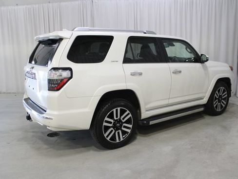 Used 2022 Toyota 4Runner Limited AWD/4WD image 34